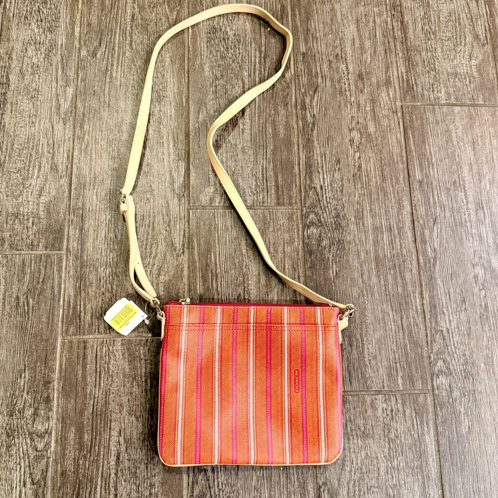 FINAL PRICE - NWT Coach crossbody bag☀️